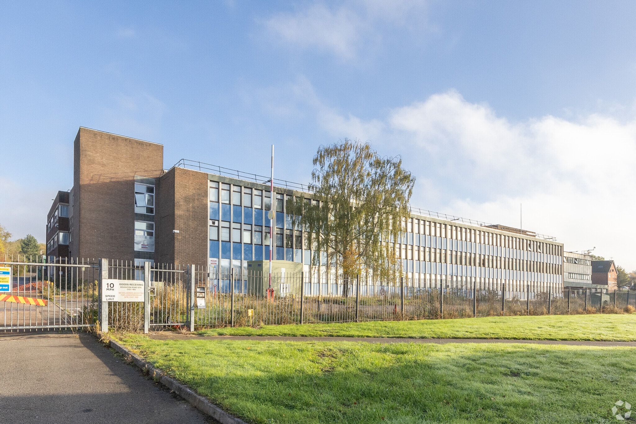 Broughton Rd, Rugby for sale Primary Photo- Image 1 of 1