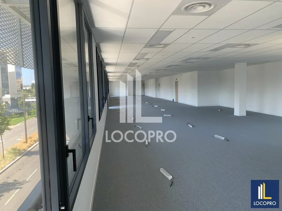 Location Bureaux 245 m² à 548 m² - Photo 1