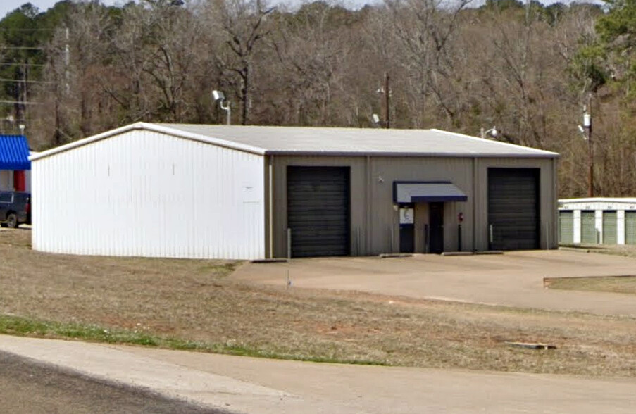 1080 W Main St, Hallsville, TX for rent - Primary Photo - Image 1 of 2