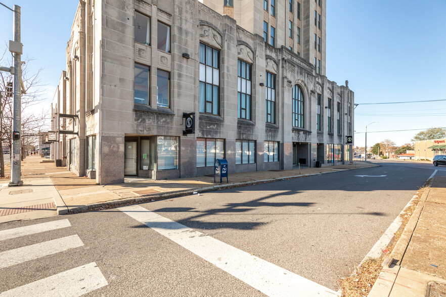 3606 Gravois Ave, Saint Louis, MO for rent - Building Photo - Image 2 of 21