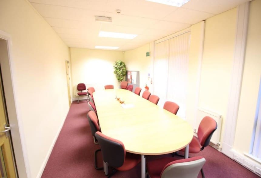 Willymath Close, Scarborough to rent - Interior Photo - Image 2 of 5