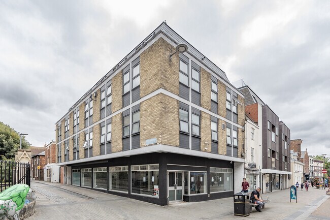 More details for 33 Southgate St, Gloucester - Retail to Rent