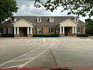 More details for 625 W College St, Grapevine, TX - Office for Rent