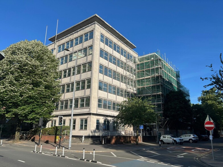 29 Newport Rd, Cardiff to rent - Building Photo - Image 2 of 2