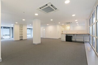 Brewery Sq, London for rent Interior Photo- Image 2 of 7