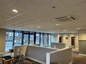 Unit 2 Boughton, Chester to rent Interior Photo- Image 1 of 3
