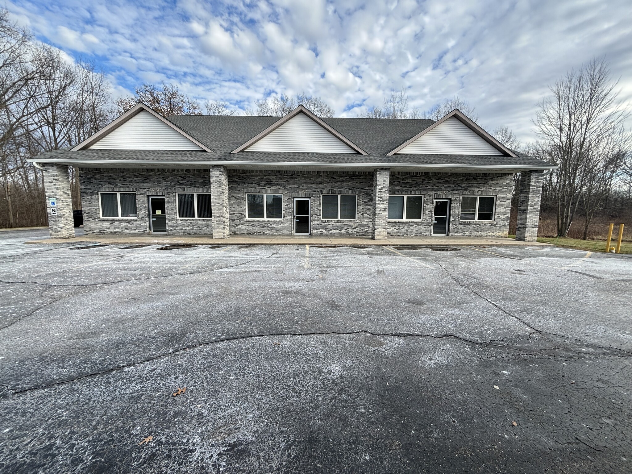 11382-11394 N Linden Rd, Clio, MI for rent Building Photo- Image 1 of 14