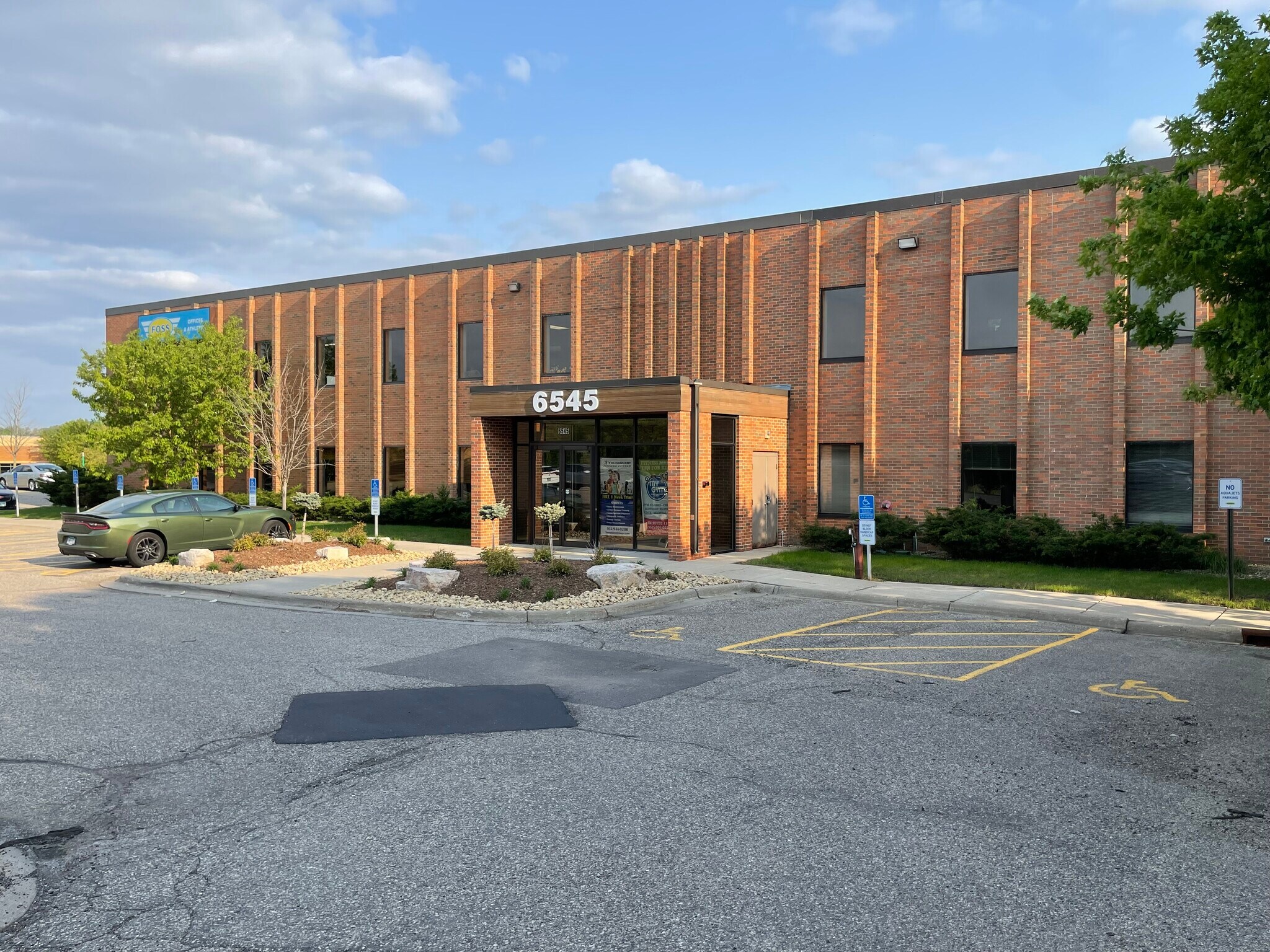 6545 Flying Cloud Dr, Eden Prairie, MN to rent Building Photo- Image 1 of 11