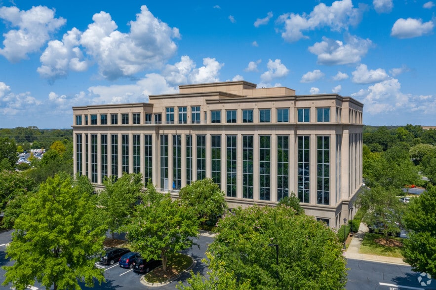 13925 Ballantyne Corporate Pl, Charlotte, NC to rent - Building Photo - Image 1 of 7
