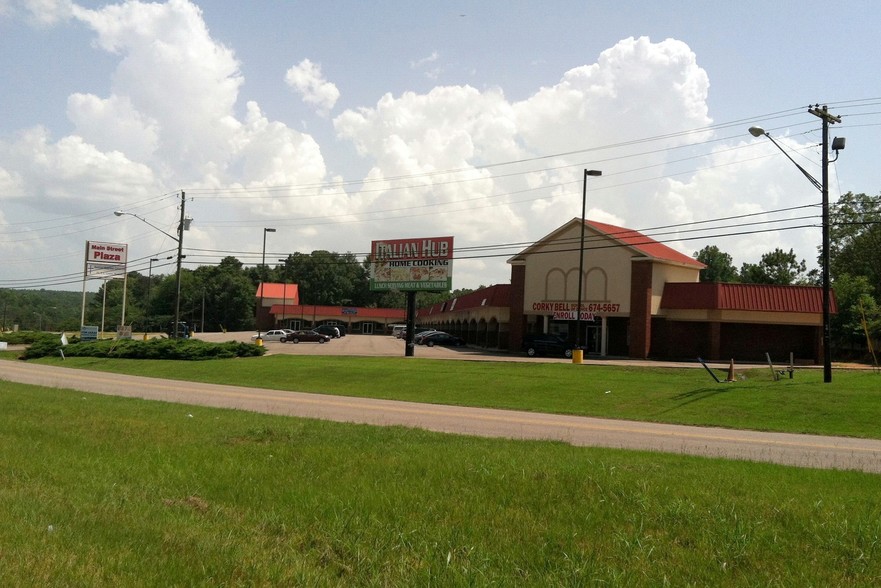 3321-3389 Main St, Adamsville, AL for rent - Building Photo - Image 3 of 5