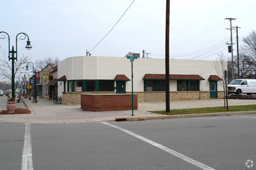 101 E Scott St, Grand Ledge, MI for sale - Primary Photo - Image 1 of 1