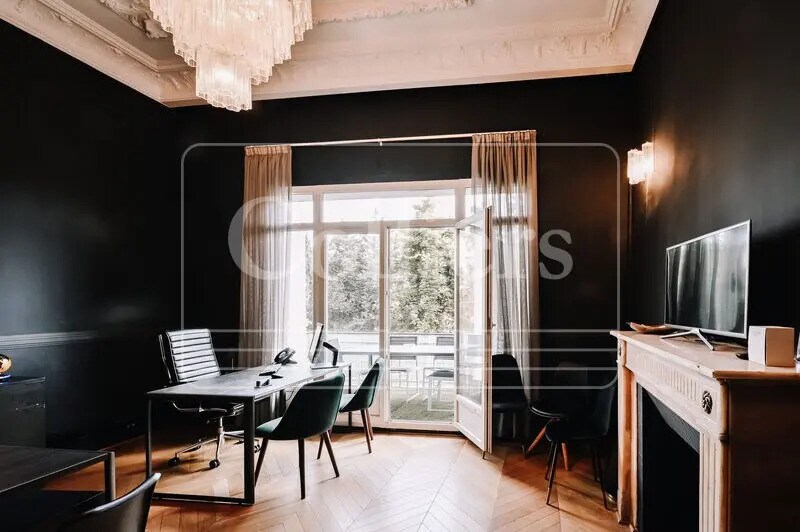Office in Marseille to rent Building Photo- Image 1 of 16