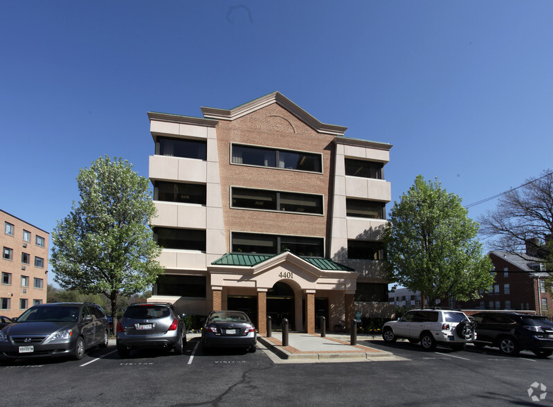 4401 East-West Hwy, Bethesda, MD for rent - Building Photo - Image 2 of 3