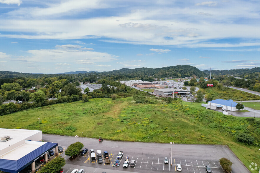 South Mall Rd, Knoxville, TN for rent - Building Photo - Image 2 of 4