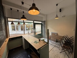 2-5 Gammon Walk, Barnstaple to rent Interior Photo- Image 2 of 4