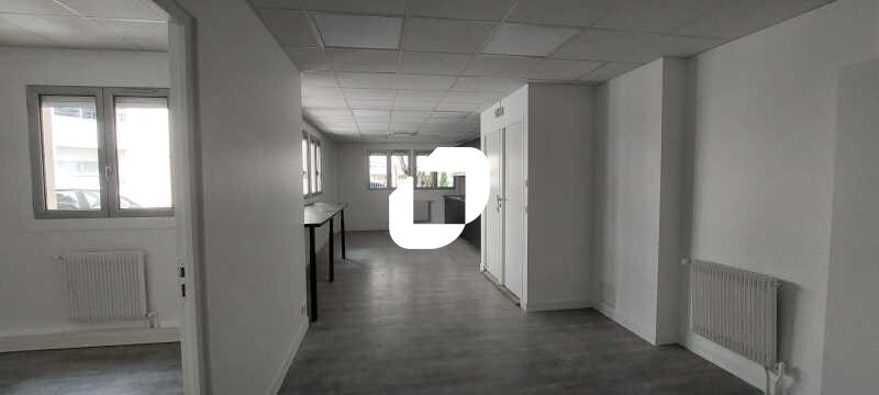 Office in Paris for sale Interior Photo- Image 1 of 8
