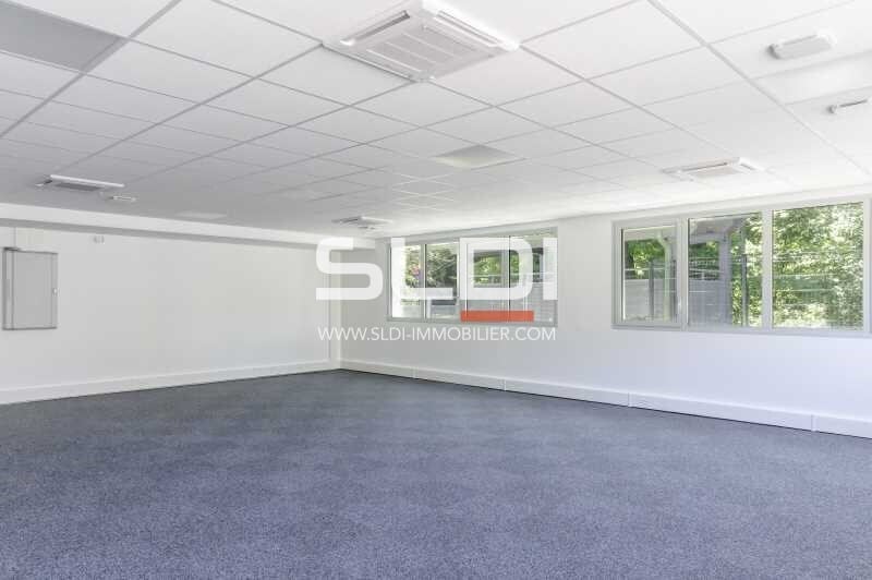 Office in Lissieu for sale - Interior Photo - Image 3 of 14