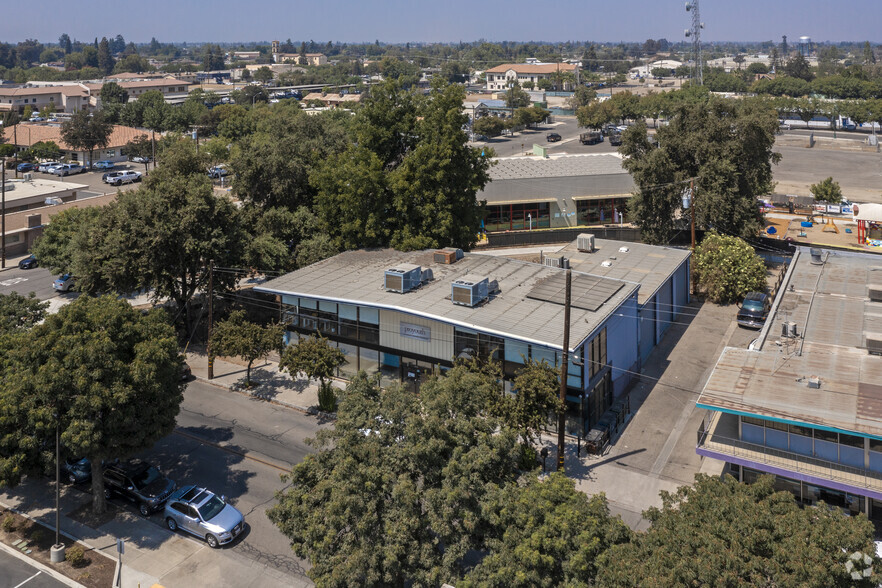 608 E Center Ave, Visalia, CA for sale - Aerial - Image 3 of 4