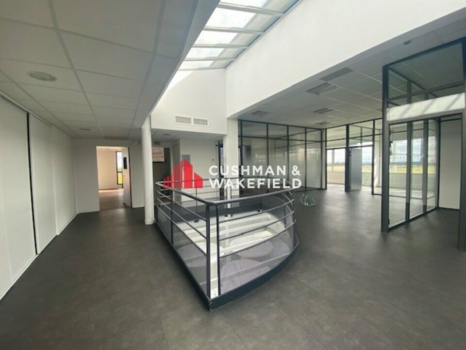 29 Avenue Marconi, Saint-Lys for sale Interior Photo- Image 1 of 13