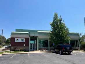 3500 W Clinton Pky, Lawrence, KS for rent Building Photo- Image 1 of 4