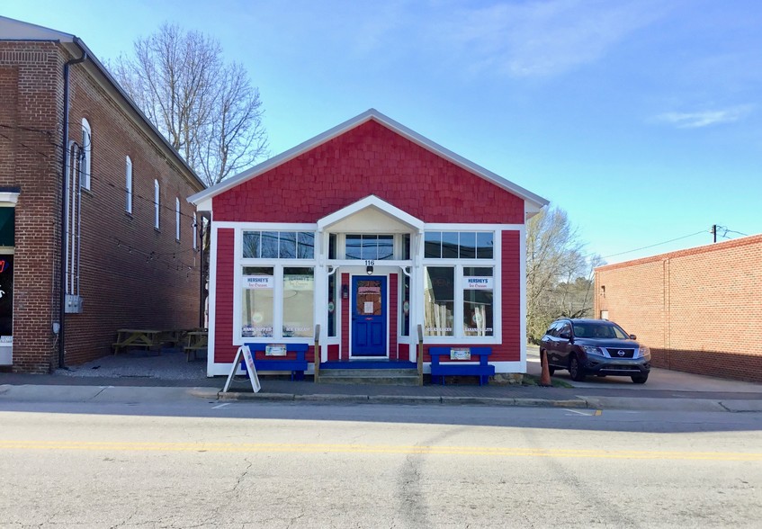 116 E Main St, Youngsville, NC for sale - Building Photo - Image 1 of 1