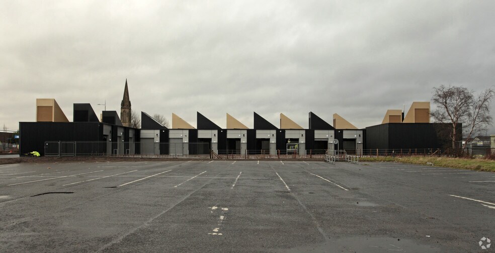 52-62 John Knox St, Clydebank to rent - Building Photo - Image 2 of 2