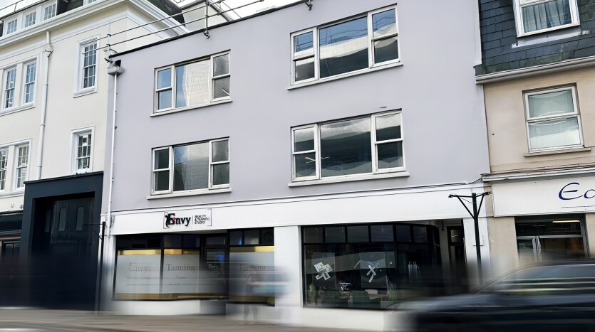 5 Minden Pl, Jersey for sale Primary Photo- Image 1 of 1