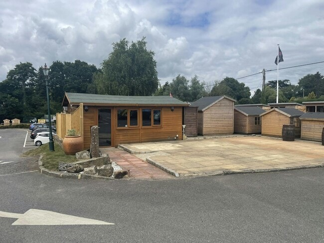 More details for Front Sales Unit Blackbrooks Sedlescombe, Battle - Retail to Rent