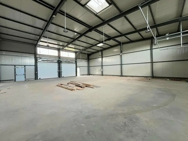 Location Entrepôt 350 m²