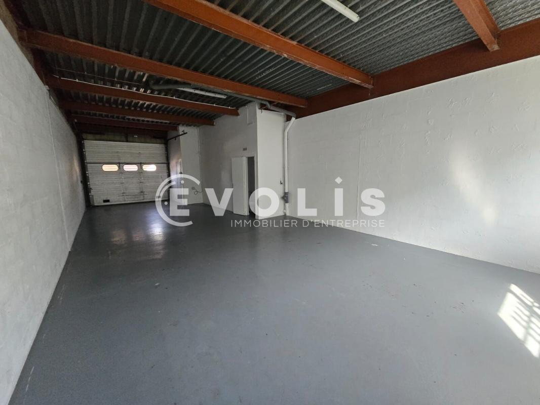 17 Rue Des Cerisiers, Lisses to rent Interior Photo- Image 1 of 9