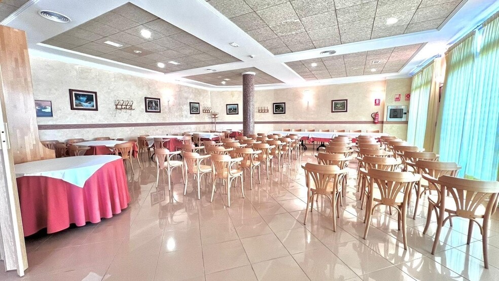 Hospitality in Los Montesinos, Alicante for sale - Interior Photo - Image 3 of 30