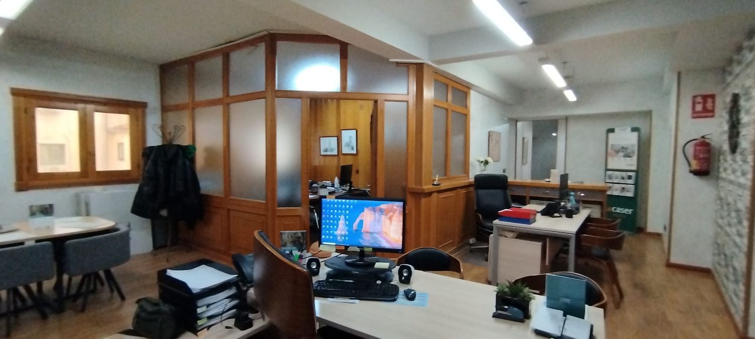 Office in Segovia, Segovia to rent Interior Photo- Image 1 of 6