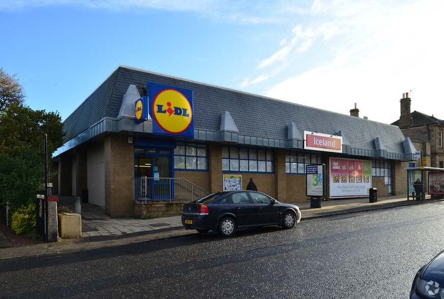 9-11 Ferniehill Dr, Edinburgh to rent - Building Photo - Image 2 of 8