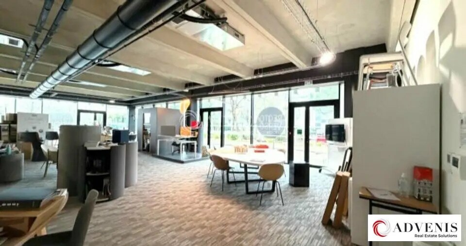 Office in Mérignac to rent Building Photo- Image 1 of 4