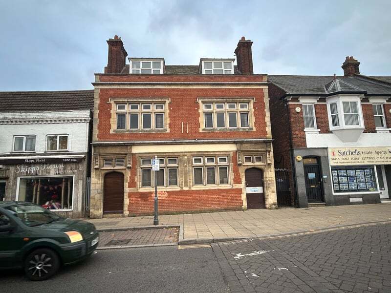 45 High St, Biggleswade to rent Primary Photo- Image 1 of 6