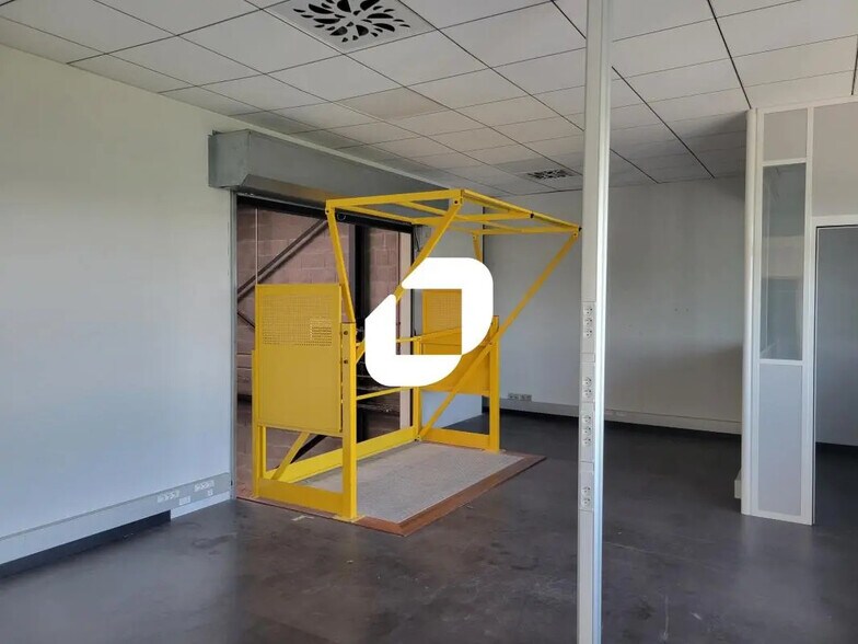 Office in Les Sorinières to rent - Interior Photo - Image 3 of 7