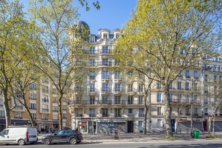 More details for 176 Avenue Daumesnil, Paris - Retail to Rent