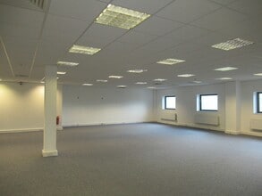 24 Deer Park Rd, London to rent Interior Photo- Image 1 of 6
