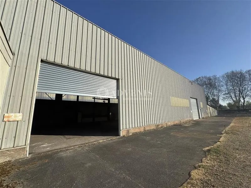 Vente Local d'activités 1 151 m² - Photo 1