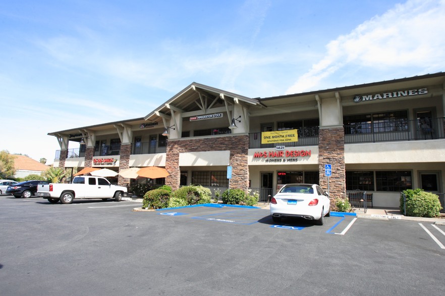 1421 E Thousand Oaks Blvd, Thousand Oaks, CA for rent - Building Photo - Image 1 of 3