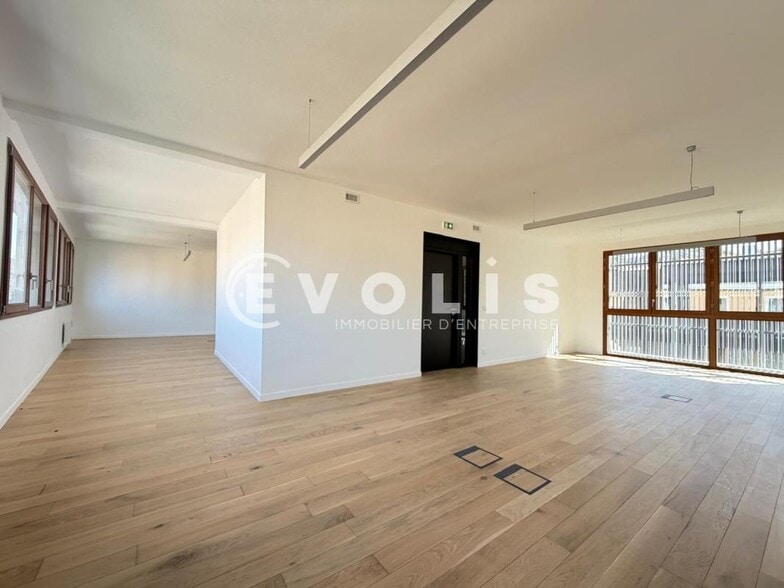 74 Rue Marat, Ivry-sur-Seine to rent - Interior Photo - Image 2 of 34
