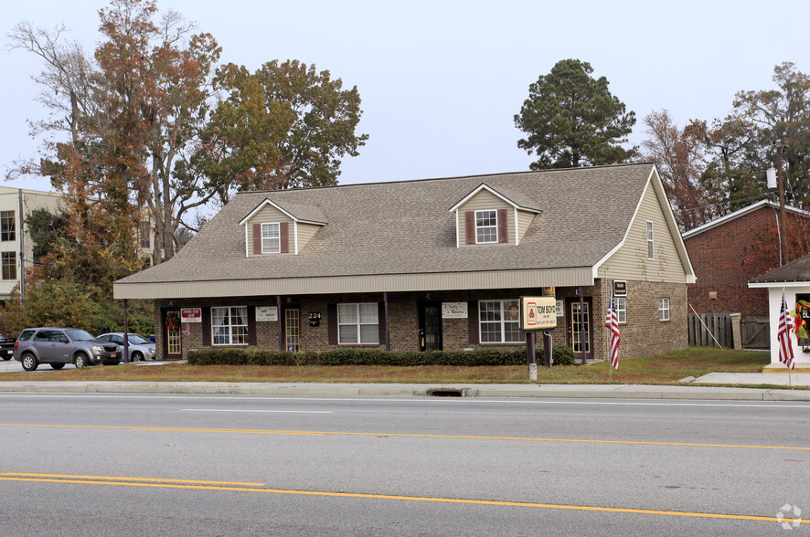 224 Stephenson Ave, Savannah, GA for rent - Building Photo - Image 2 of 3