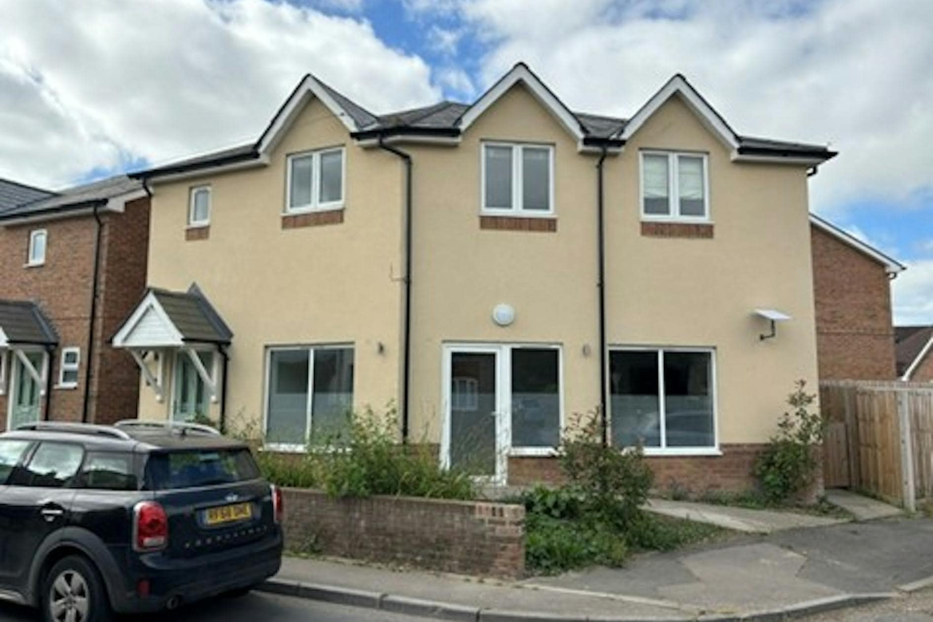 High St, Medstead to rent Primary Photo- Image 1 of 2