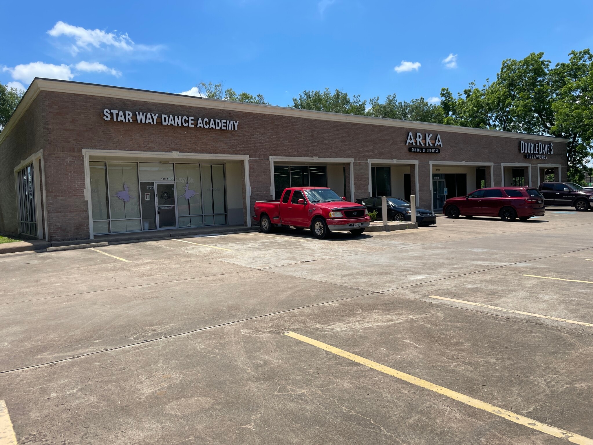 4875 Highway 6 S, Missouri City, TX for rent Building Photo- Image 1 of 3