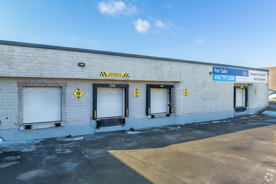 2460 Tedlo St, Mississauga, ON for rent - Building Photo - Image 3 of 6