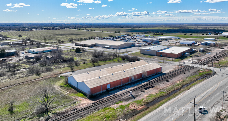 BEVERLY INDUSTRIAL PORTFOLIO portfolio of 3 properties for sale on LoopNet.co.uk - Building Photo - Image 2 of 6