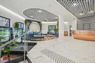 14 Rue Du Général Audran, Courbevoie to rent Lobby- Image 2 of 6