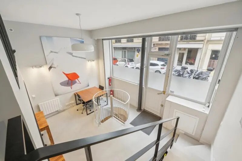 Build-to-Rent in Paris for sale - Interior Photo - Image 2 of 6