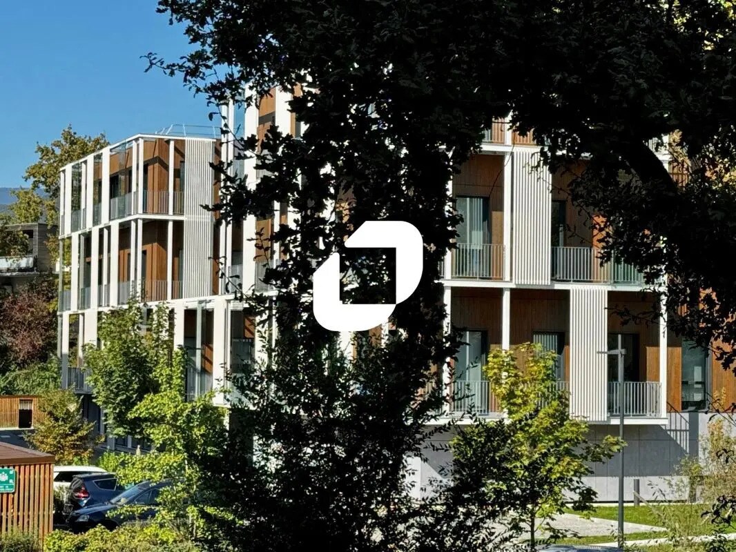 22 Chemin Du Vieux Chêne, Meylan to rent Building Photo- Image 1 of 7