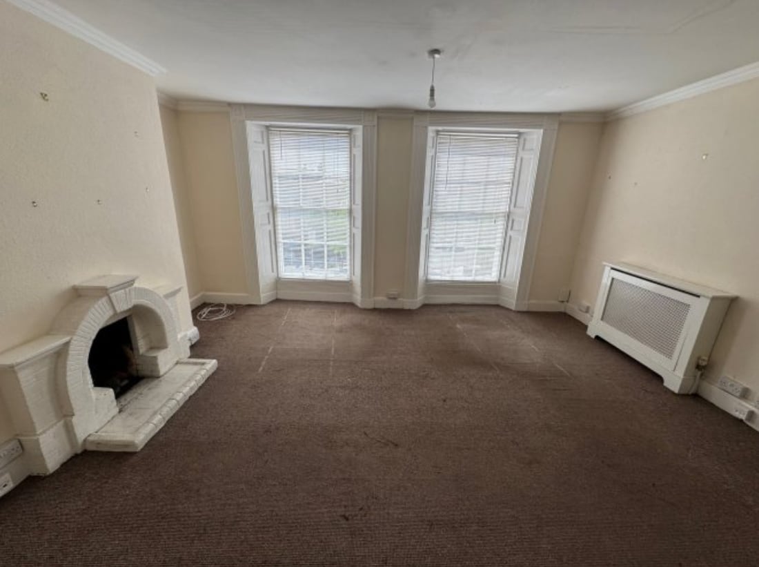 11 Beaufort Sq, Chepstow to rent Interior Photo- Image 1 of 2